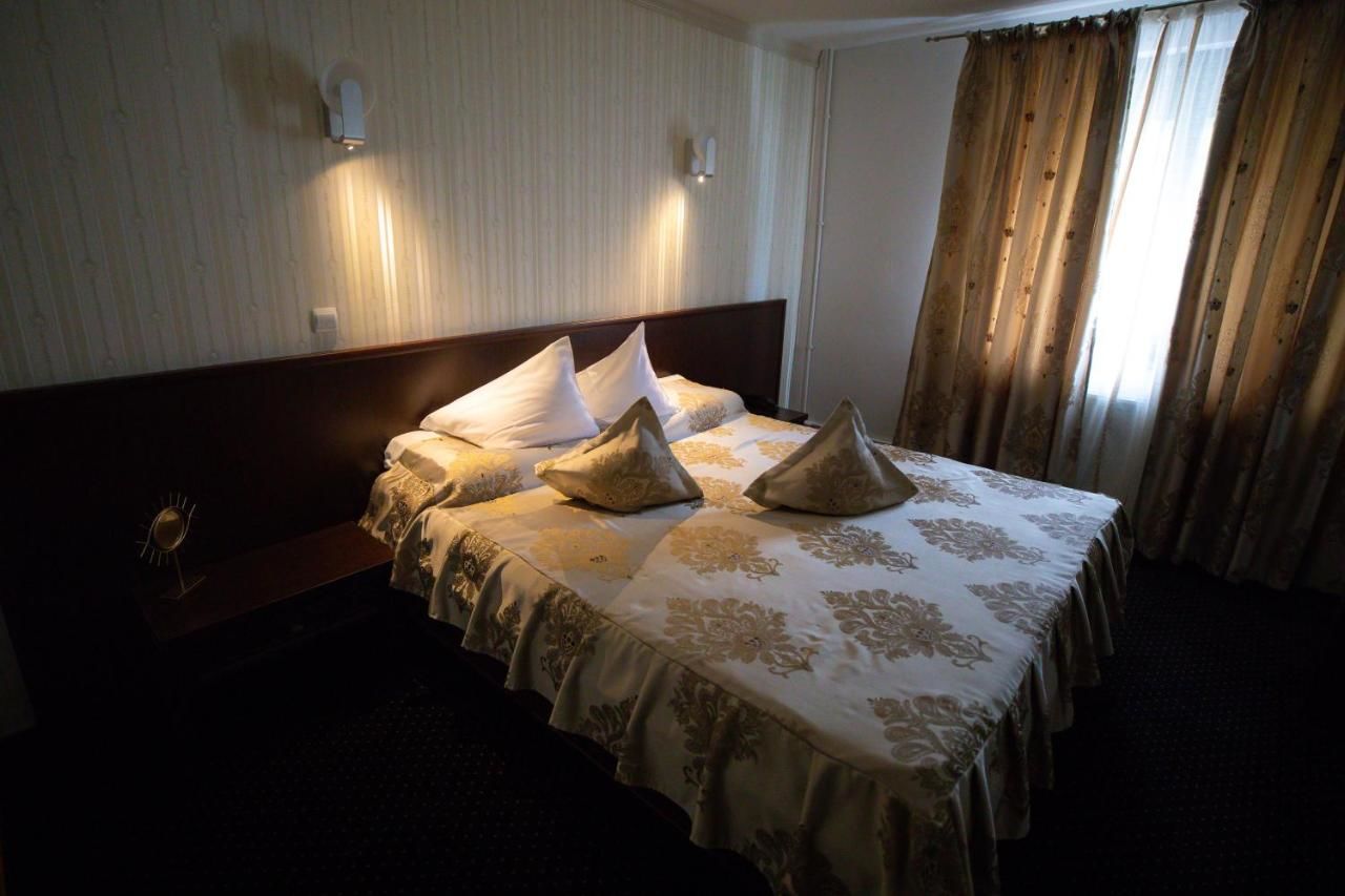 Отель Hotel Select Slobozia Слобозия-26