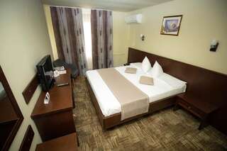 Отель Hotel Select Slobozia Слобозия Стандартный двухместный номер с 1 кроватью-17